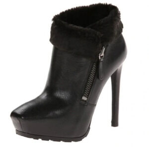 Guess IVORIE Black Leather Faux Fur Trim Booties Women’s Size 9